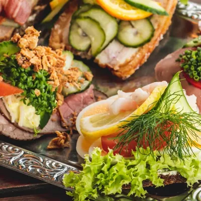 Best Food Catering for Party Guests